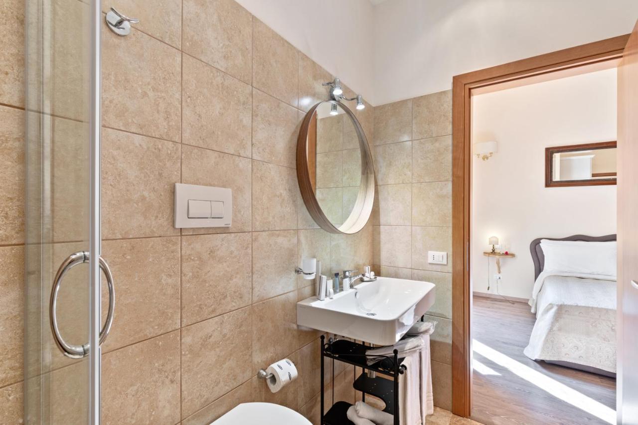 Vatican Domus Luxury Rooms Rome Exterior photo